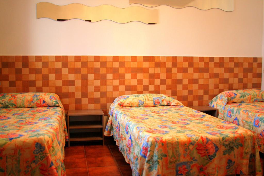 Hotel Planas Λορέτ Ντε Μαρ Εξωτερικό φωτογραφία